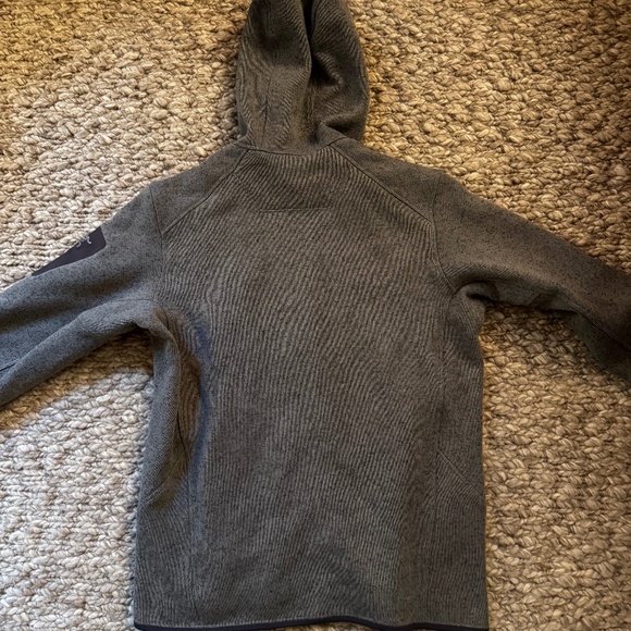 Arc'teryx Covert Hoody men's medium gray like new - Picture 2 of 3